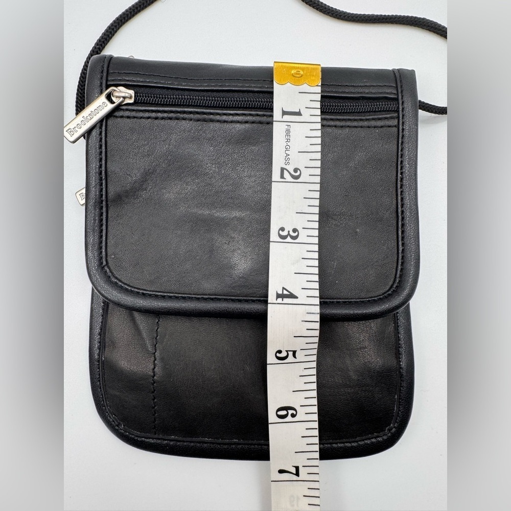 Brookstone black leather travel bag - Picture 6 of 7
